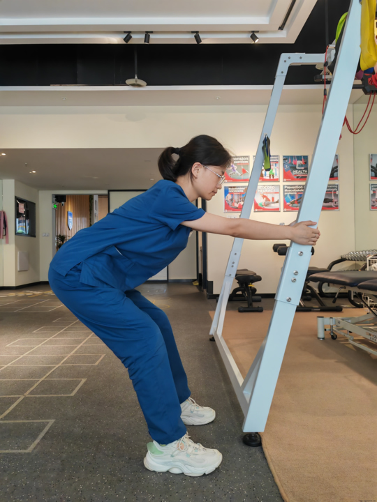 布骨,蹲起 布骨,蹲起