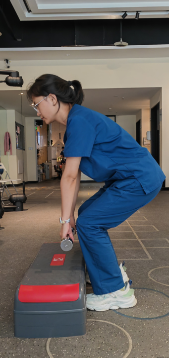 布骨,深蹲 布骨,深蹲