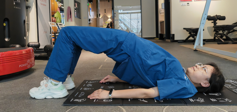 布骨,臀桥 布骨,臀桥