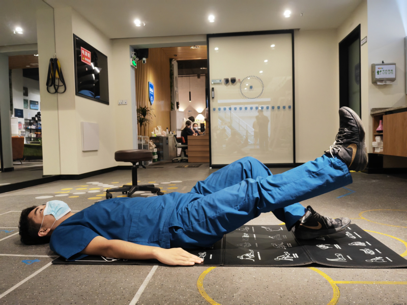 ���ǣ�����ͷ��ѵ��